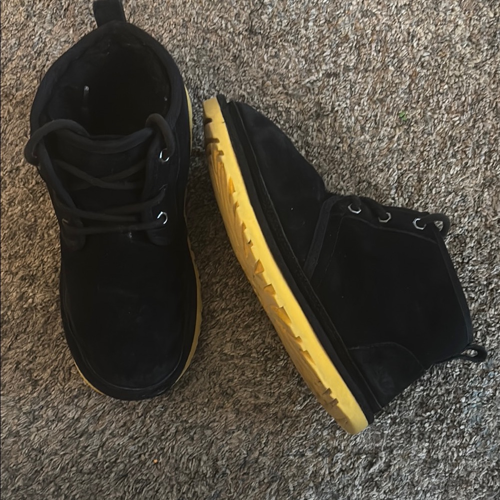 Ugg Black And Yellow Ankle Booties With Textured Upper